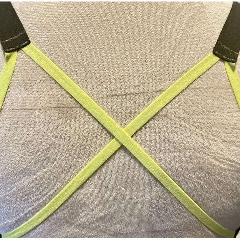 Victoria Secret Sport Incredible Lightweight Max Wire Free Sports Bra 30A